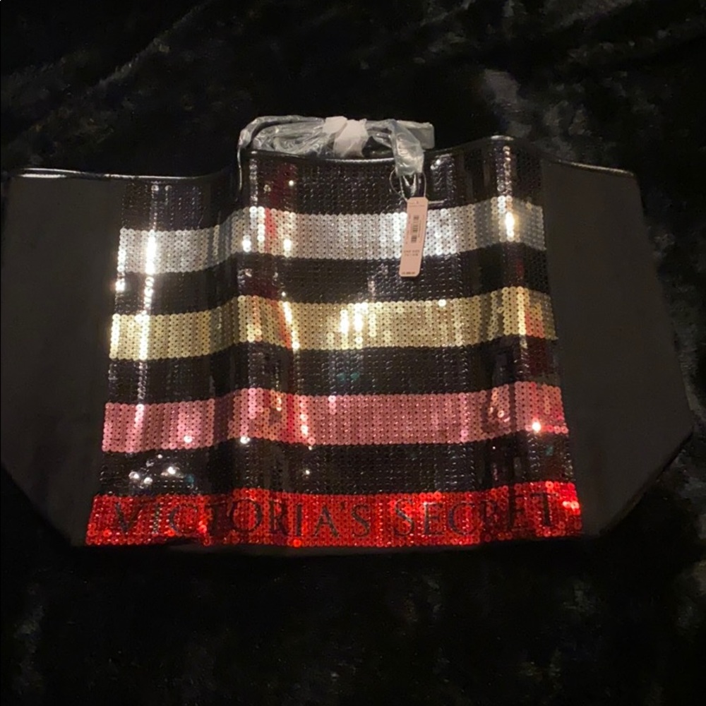 Victoria’s Secret tote